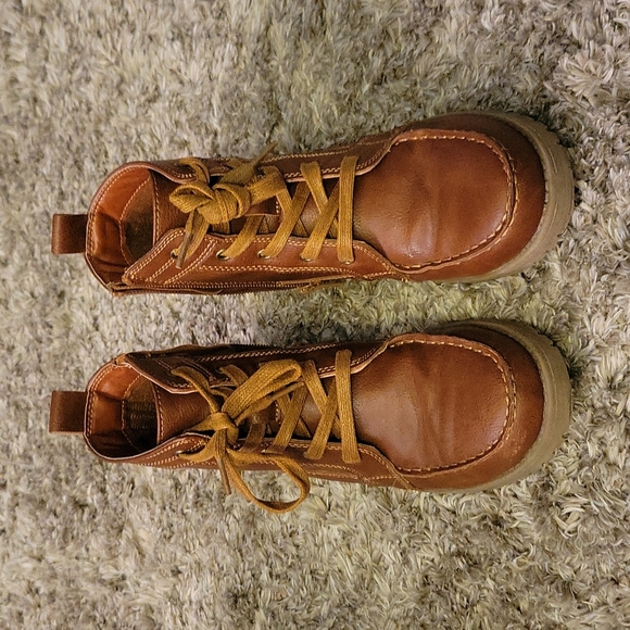 Children place boots size 3 - Picture 1 of 2